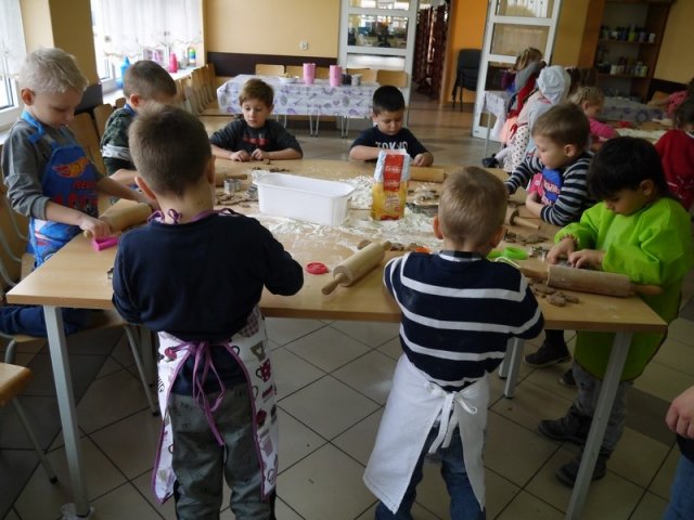 GR III Warsztaty kulinarne- wypiekanie pierników2019  